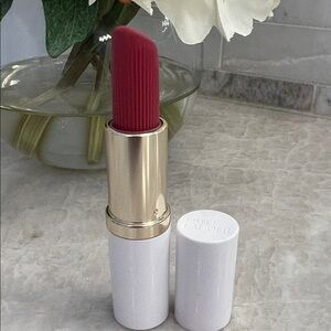 Estee Lauder Lipstick - Rebellious Rose